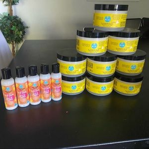 🆕🆙 Curls: Blueberry Bliss Mask & SoSo Smooth leave-in